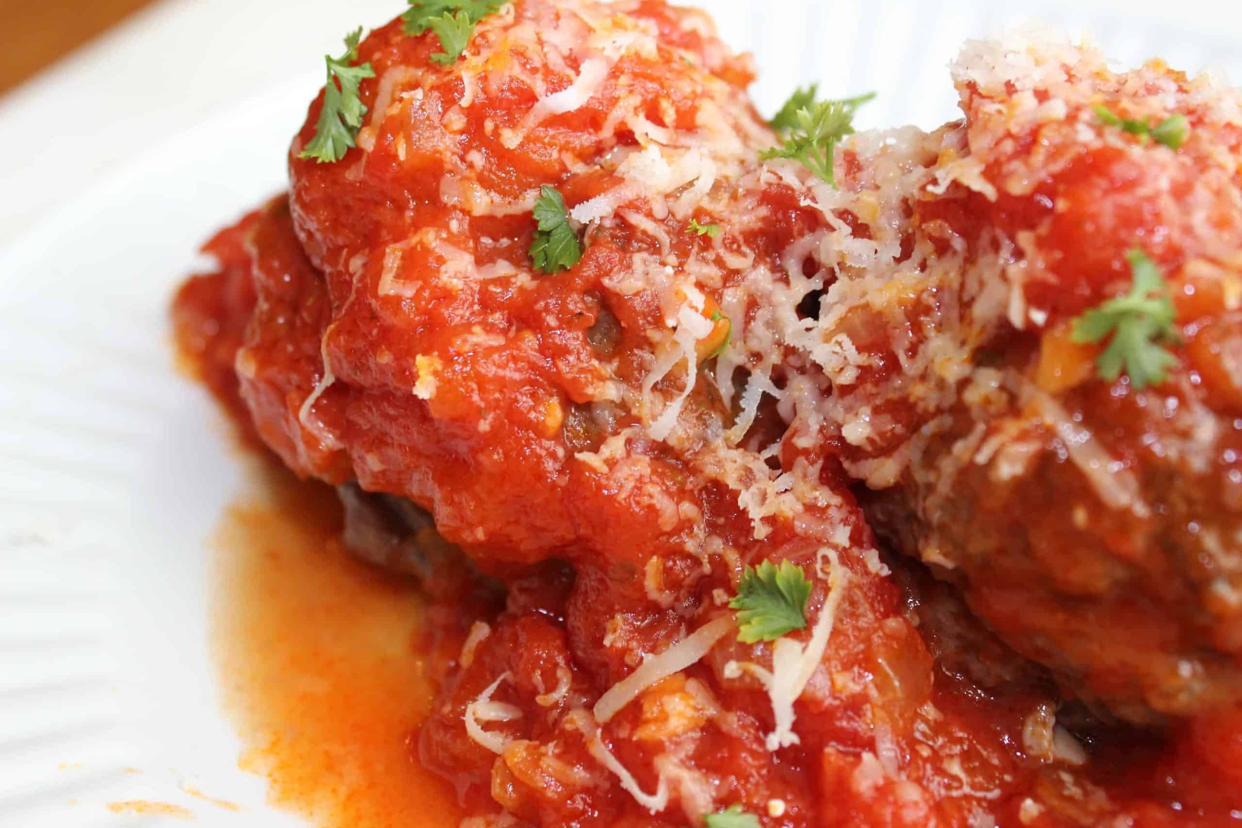 Meatballs & Homemade Tomato Sauce!
