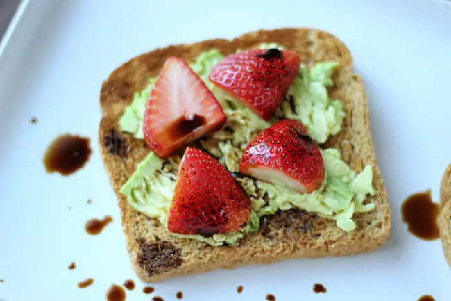 Avocado Toast with Strawberries h