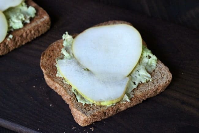 Avocado Toast with Pears 