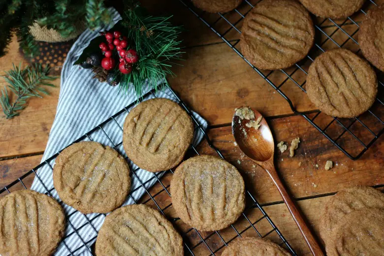 grandmas-molasses-cookies-z